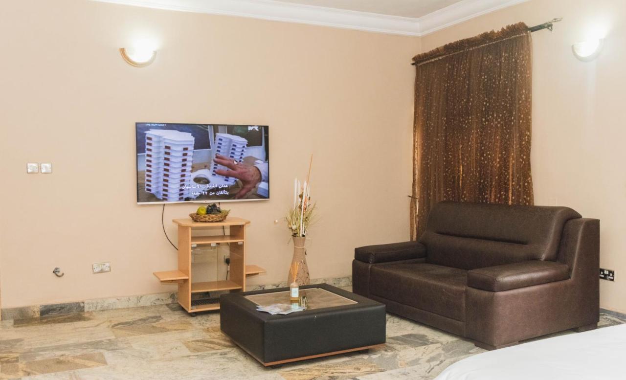 J'S Place Абуджа Екстериор снимка